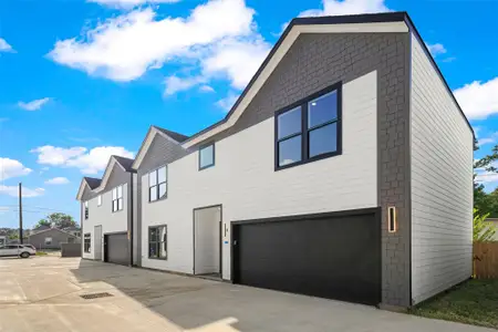 New construction Single-Family house 7554 Dyer St, Houston, TX 77088 - image