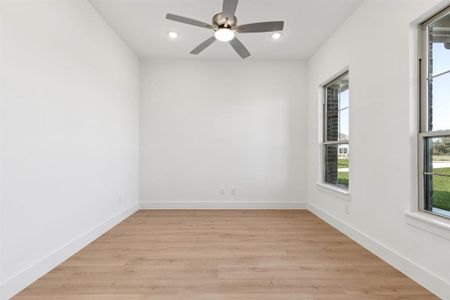 New construction Single-Family house 133 Swan Lake Dr, Waxahachie, TX 75165 - image 19