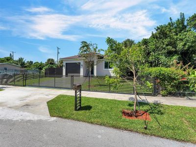 New construction Single-Family house 2761 Nw 5Th St, Pompano Beach, FL 33069 null- photo 2 2