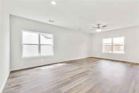 New construction Single-Family house 10913 Ozone Ct, Conroe, TX 77303 plan Landmark Series - Meyerson - image 20