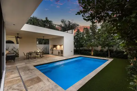 New construction Single-Family house 810 Palm Trl, Delray Beach, FL 33483 - image