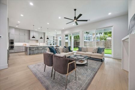 New construction Single-Family house 1118 Jackson Blvd, Houston, TX 77006 - image 18