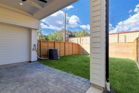 New construction Single-Family house 519 W 27Th St, Houston, TX 77008 - photo 22 22