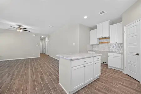 New construction Single-Family house 516 Emerald Thicket, Huffman, TX 77336 - image 4