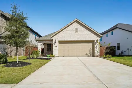 New construction Single-Family house 13045 Brookwood Bend Ln, Conroe, TX 77302 plan Plan 3029 Elevation B - image