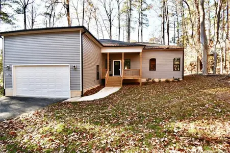 New construction Single-Family house 725 Piccadilly Cts, Sanford, NC 27332 - image