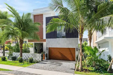 New construction Single-Family house 810 Palm Trl, Delray Beach, FL 33483 - image