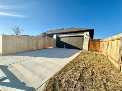 New construction Single-Family house 6261 Marsh Ln, Buda, TX 78610 plan Decker - image
