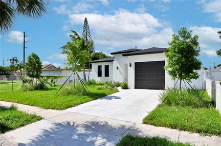 New construction Single-Family house 720 Sw 10Th St, Dania Beach, FL 33004 null- photo 0