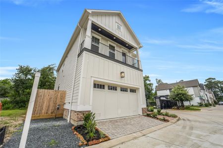 New construction Single-Family house 325 Forest Reserve Pl, Houston, TX 77079 - image