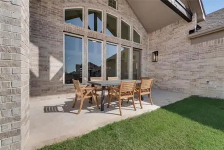 New construction Single-Family house 3537 Beepalm Ave, Venus, TX 76084 plan Royal Hampton II - image 3