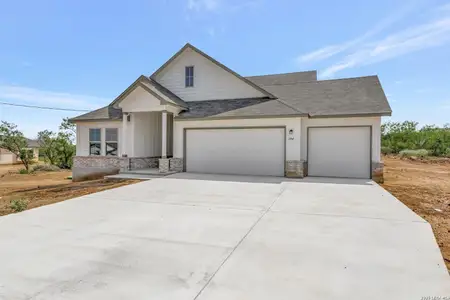 New construction Single-Family house 104 Greeley Dr, Floresville, TX 78114 plan Esparanza - image