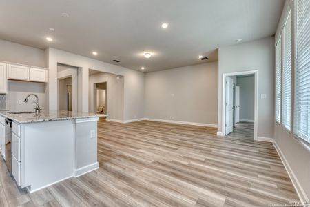 New construction Single-Family house 16219 Bronco Vw, San Antonio, TX 78247 Del Rio Homeplan- photo 6 6