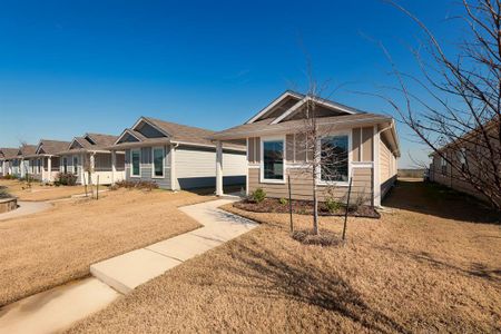 View of front of home featuring a front lawn