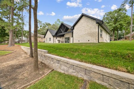 New construction Single-Family house 1920 Foxbriar Dr, Huntsville, TX 77340 - image