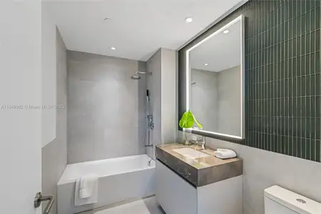 New construction Condo house 500 Alton Rd, Unit 2005, Miami Beach, FL 33139 - image