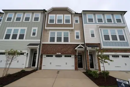 New construction Townhouse house 10057 Secluded Garden Dr, Apex, NC 27523 plan Buckingham - image