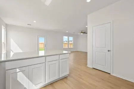 New construction Single-Family house 1002 Golden St, Maxwell, TX 78656 - image 7