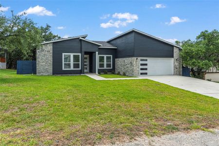 New construction Single-Family house 21811 Oxford Dr, Lago Vista, TX 78645 The Texan- photo 0