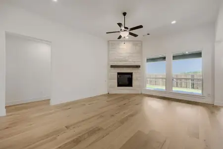New construction Single-Family house 501 Splitrock Rd, Mansfield, TX 76063 plan 1685 - image 18