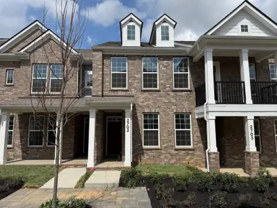New construction Townhouse house 2718 Willowoak Trl, Unit 2702, Murfreesboro, TN 37129 plan Colonnade - image