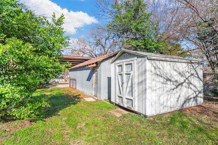 New construction Single-Family house 713 W Water St, Weatherford, TX 76086 null- photo 38 38