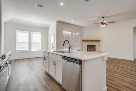 New construction Single-Family house Springtown, TX 76082 plan The Sabinal - image 16