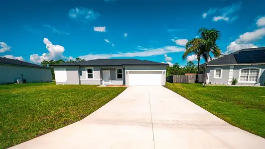 New construction Single-Family house 1103 Saint Tropez Ct, Kissimmee, FL 34759 - image