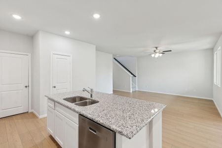 New construction Single-Family house 1120 Novelle Bend Dr, Houston, TX 77336 - image 2