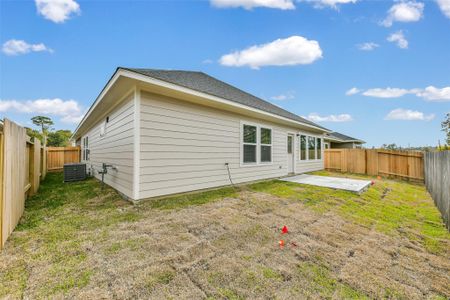 New construction Single-Family house 3911 Sugardale St, Baytown, TX 77521 - image 4