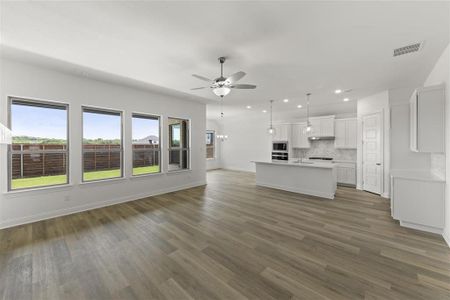 New construction Single-Family house 2032 Blue Moon Bay, Mesquite, TX 75181 Forest Hill (2845-DV-50)- photo 8 8