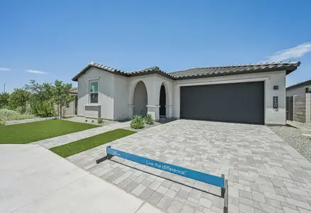 New construction Single-Family house 7950 W Loma Ln, Peoria, AZ 85345 plan 4013 Elevation A - image