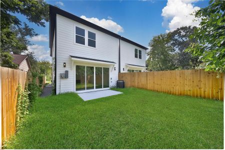 New construction Single-Family house 7014 St. Augustine St, Houston, TX 77021 - image