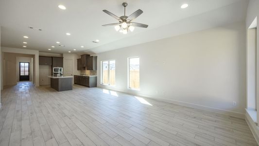 New construction Single-Family house 163 Plumbago Loop, Bastrop, TX 78602 null- photo 13 13