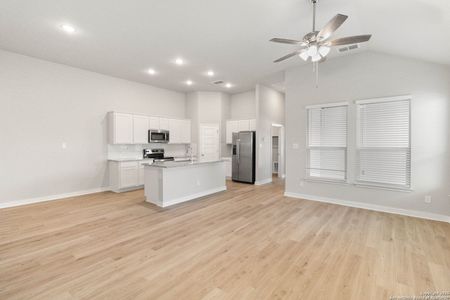 New construction Multi-Family house 445 Cross Barn Blvd, Buda, TX 78610 plan Duplex 1800 - image 18