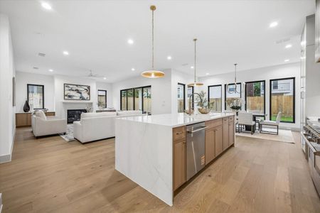 New construction Single-Family house 1501 Bonnie Brae St, Houston, TX 77006 plan The Emerson - image 6