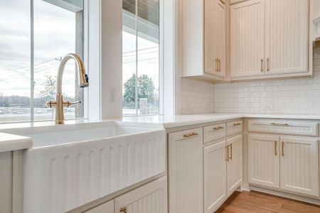 New construction Single-Family house 1311 Carroll Moran Trl, Midlothian, TX 76065 plan The Avery - image 11