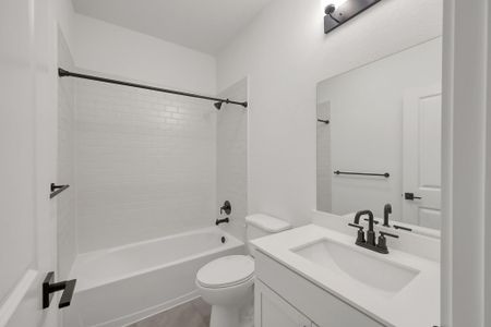 New construction Single-Family house 516 Monarch Trl, Huntsville, TX 77340 plan Daffodil IV - image 9