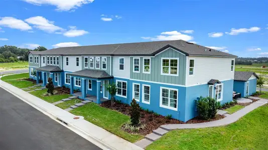 New construction Townhouse house 612 Emerald Grove Dr, Apopka, FL 32703 - image