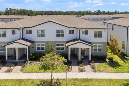 New construction Townhouse house 17723 Japonica Bloom Dr, Winter Garden, FL 34787 - image
