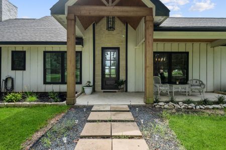 New construction Single-Family house 356 Barrow White Rd, Anahuac, TX 77514 - image