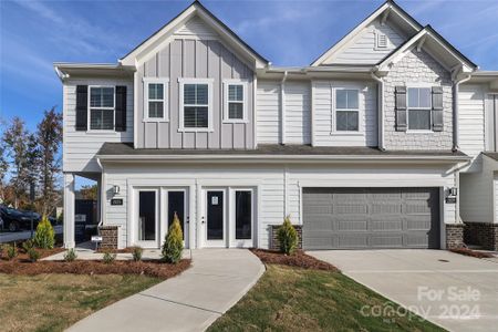 New construction Townhouse house 2101 Bayou Trace Drive, Charlotte, NC 28262 - photo 0