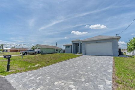 New construction Single-Family house 4203 11Th St W, Lehigh Acres, FL 33971 - image
