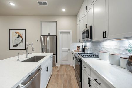 New construction Single-Family house 6464 Babcock Rd, San Antonio, TX 78249 plan Balder - image 9