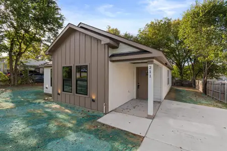New construction Single-Family house 211 Garlock St, Wilmer, TX 75172 - image