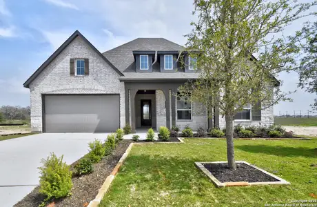 New construction Single-Family house 325 Lacey Oak, Castroville, TX 78009 plan Fairhall Plan - image