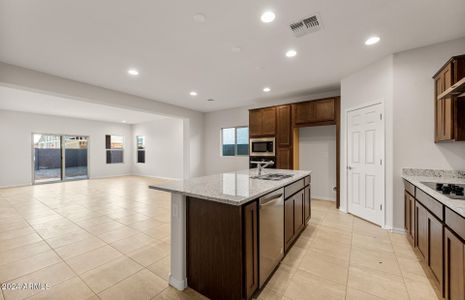 New construction Single-Family house 17789 W Encinas Ln, Goodyear, AZ 85338 Barletta- photo 4 4