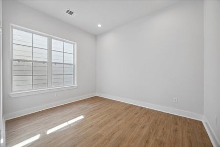 New construction Single-Family house 1037 W 17Th St, Houston, TX 77008 - image 19