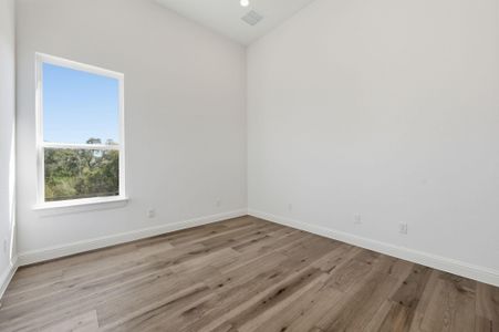 New construction Single-Family house 216 Moria Ct, Georgetown, TX 78628 plan Johnson 5128 - image 14
