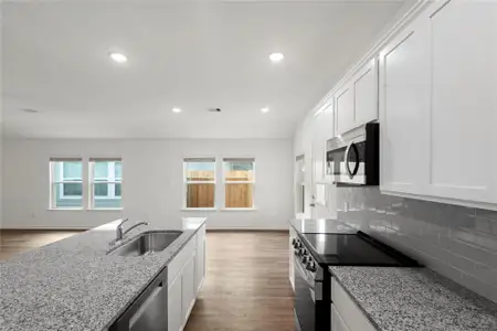 New construction Single-Family house 10707 Crockett Meadows Blvd, Conroe, TX 77306 - image 4